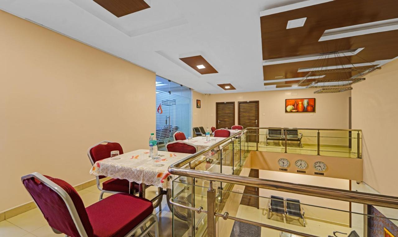 Treebo Trend Aadvik Sai Residency Hotel Chennai Exterior photo